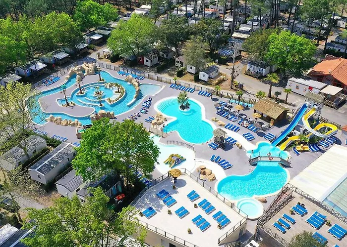 Mobil Avec Terrasse - 3 A - Api-1-52-1411 Camping